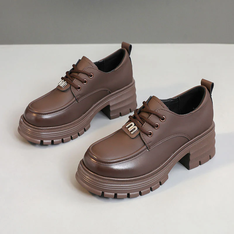 Damen Chunky Schuhe mit dämpfendem Absatz und modischen Akzenten Heidi Mode - Image 7