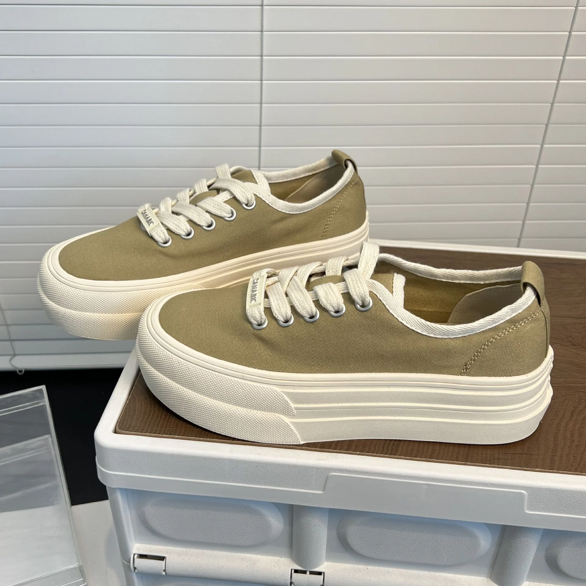 Damen Chunky Sneaker mit modischer Plateausohle und strapazierfähigem Obermaterial Heidi Mode - Image 2