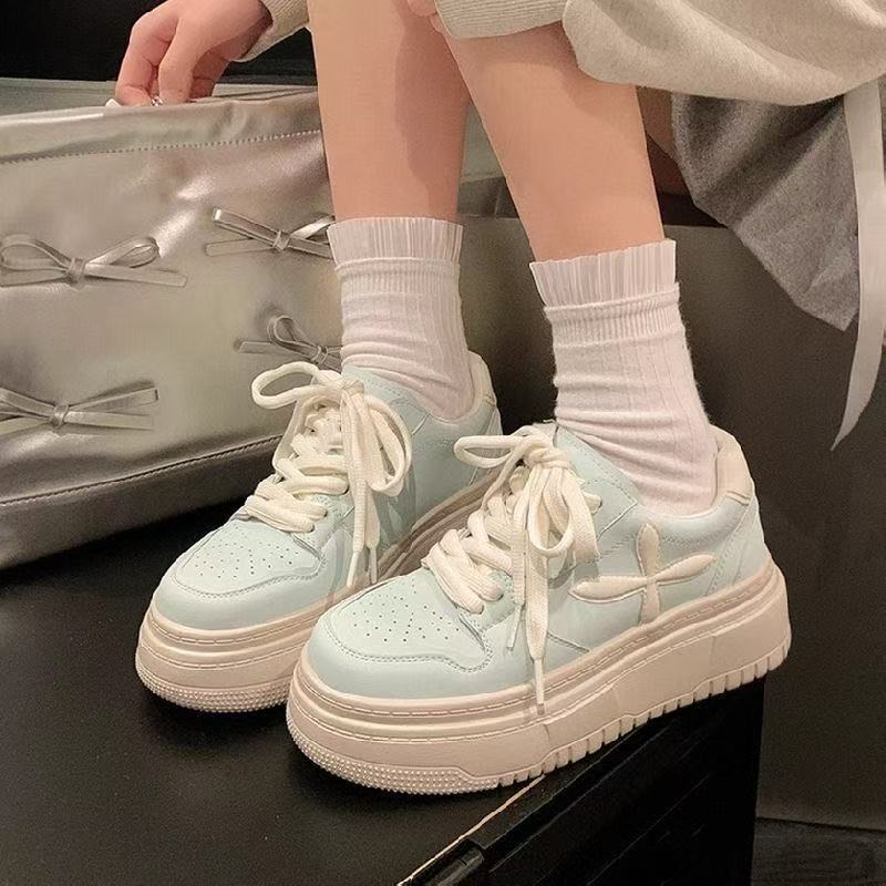Damen Chunky Sneakers mit gepolsterter Sohle und modischem Design Heidi Mode - Image 3
