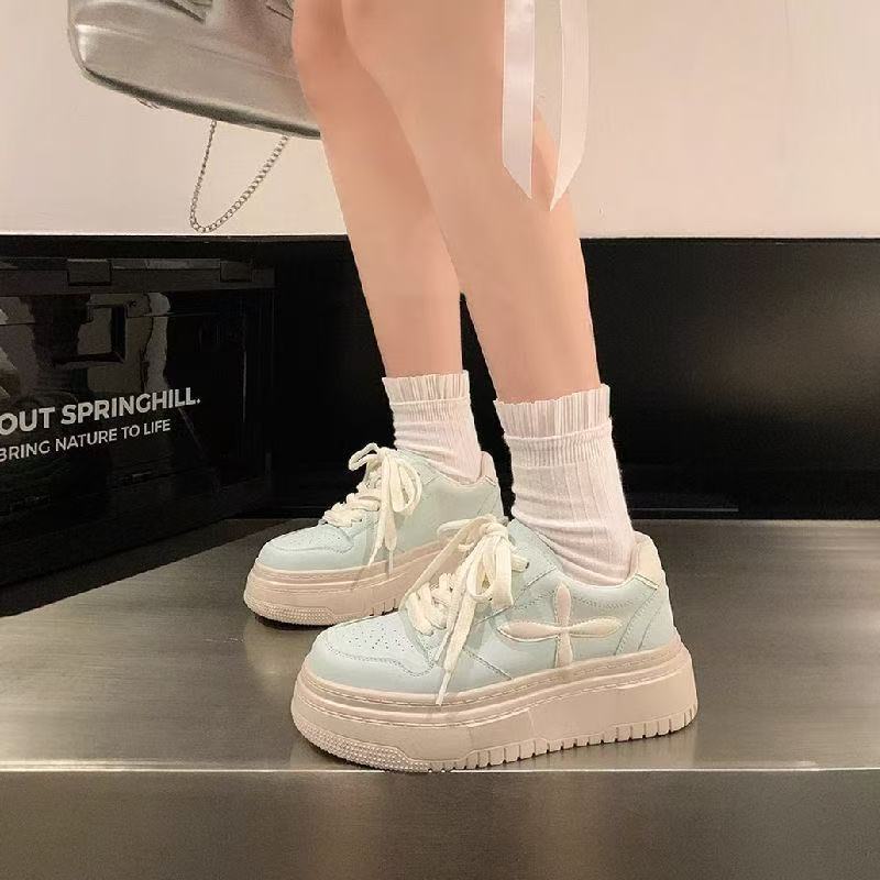 Damen Chunky Sneakers mit gepolsterter Sohle und modischem Design Heidi Mode - Image 4