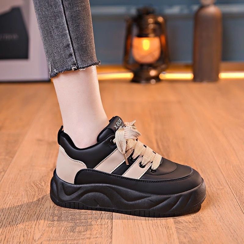 Damen Chunky Sneakers mit gepolsterter Sohle und stylischem Schnürdesign Heidi Mode - Image 3