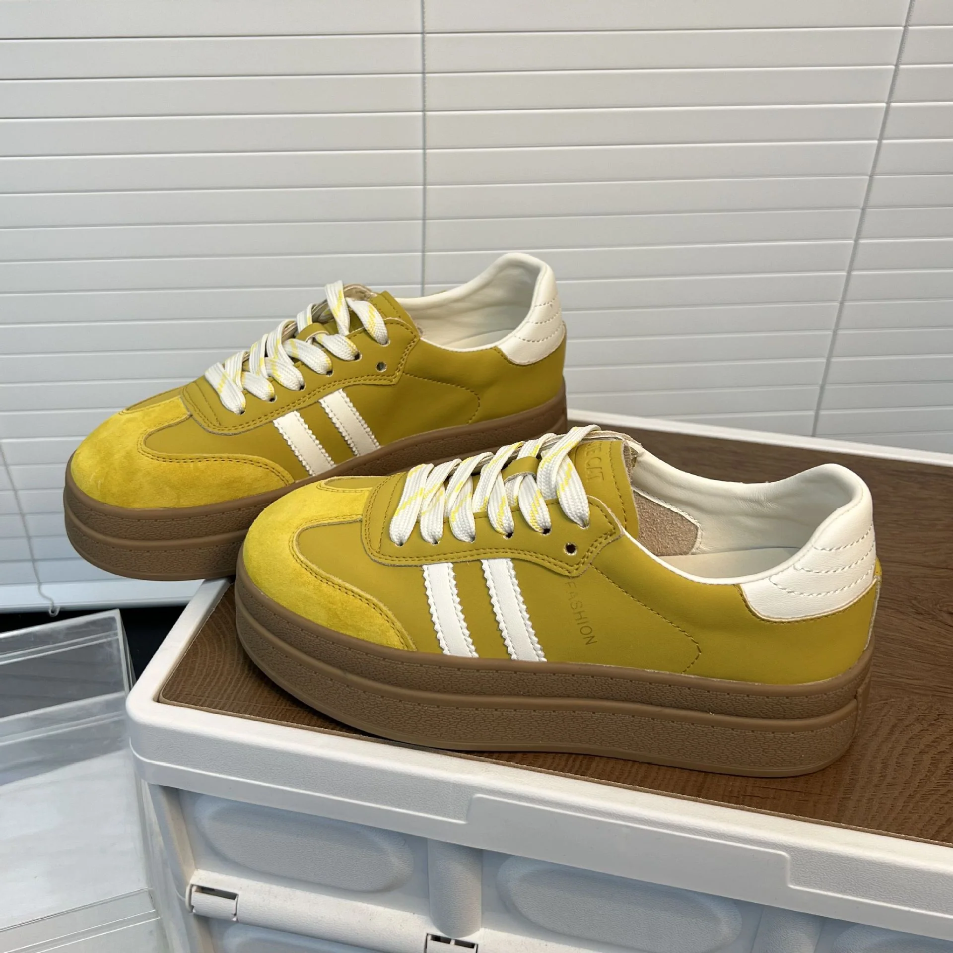 Damen Chunky Sneakers mit modischer Plateau-Sohle und atmungsaktiver Obermaterialstruktur Heidi Mode