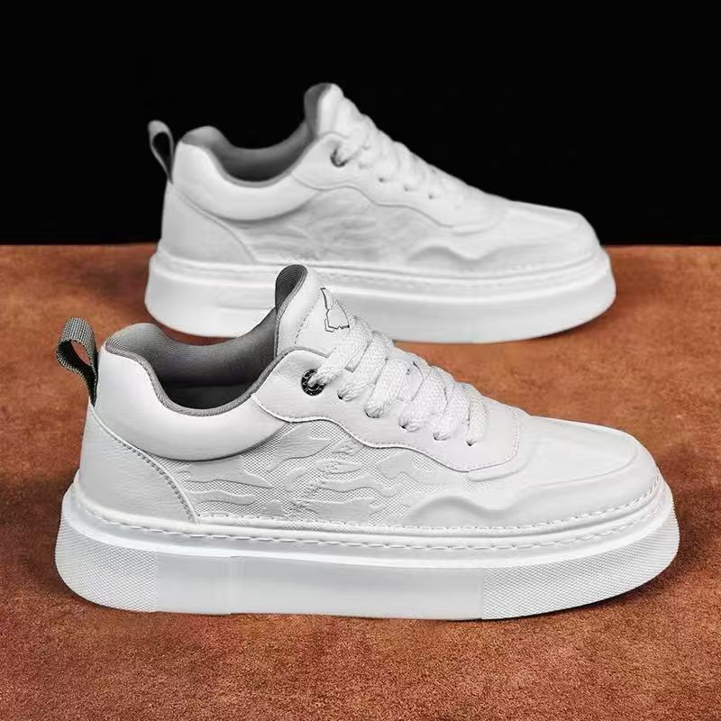Damen Chunky Sneakers mit stilvollem Obermaterial und dämpfender Sohle Heidi Mode