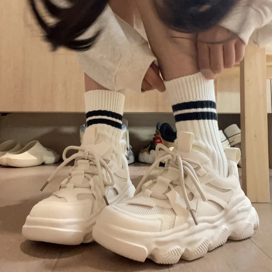 Damen Chunky Sneakers mit trendigem Design und komfortabler Stützsohle Heidi Mode - Image 2