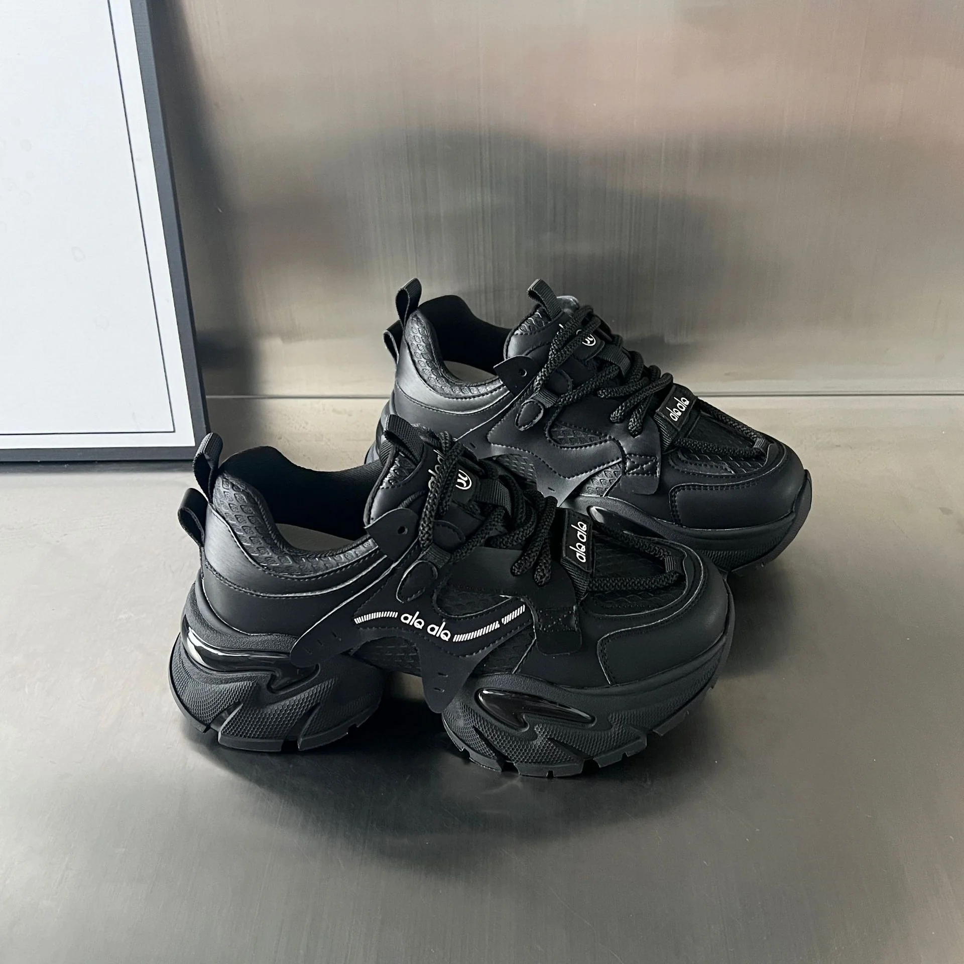 Damen Chunky Sneakers mit verstärkter Sohle und atmungsaktivem Mesh-Heidi Mode - Image 4