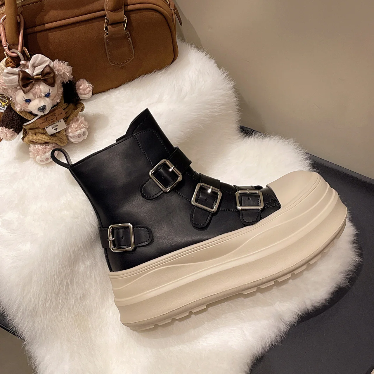 Damen Chunky Stiefel mit verstellbaren Schnallen und rutschfester Sohle Heidi Mode - Image 7