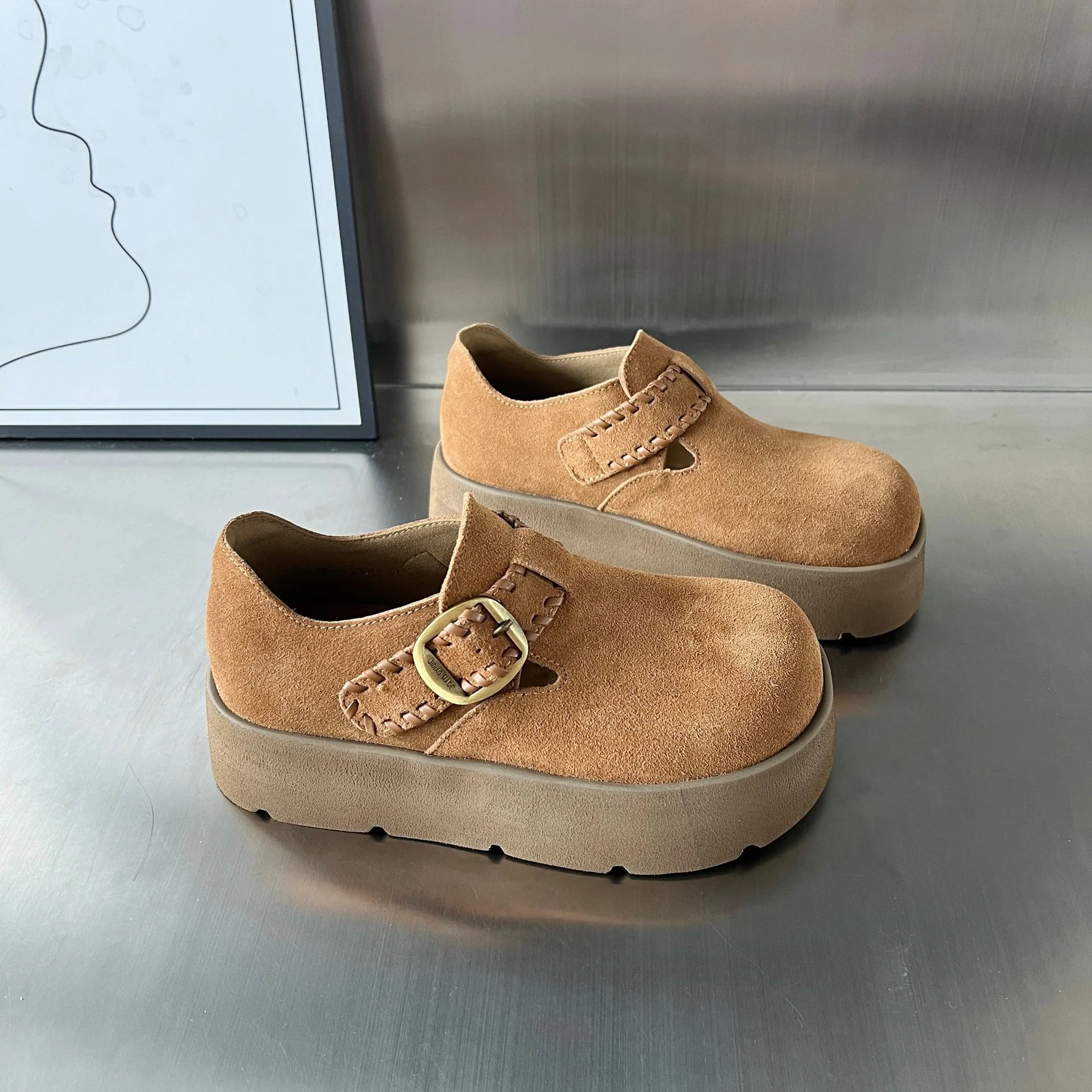 Damen Clogs mit modischem Riemen und komfortablem Fußbett Heidi Mode - Image 5