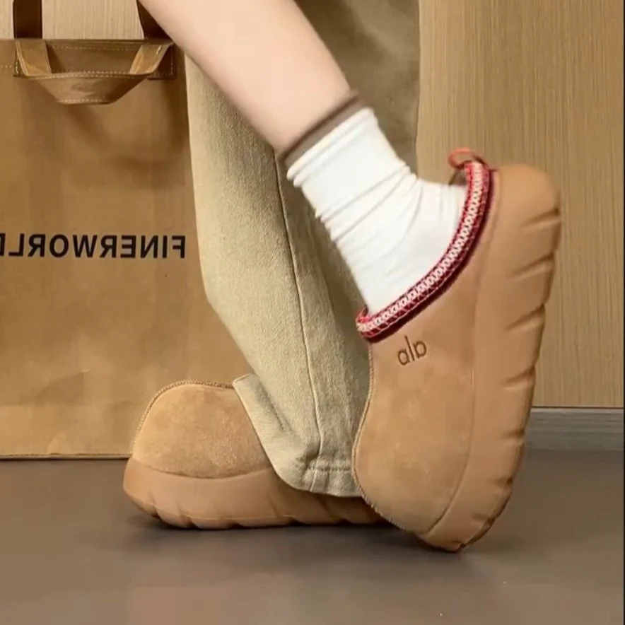 Damen Clogs mit weichem Innenfutter und stylischem Dekor Heidi Mode - Image 4