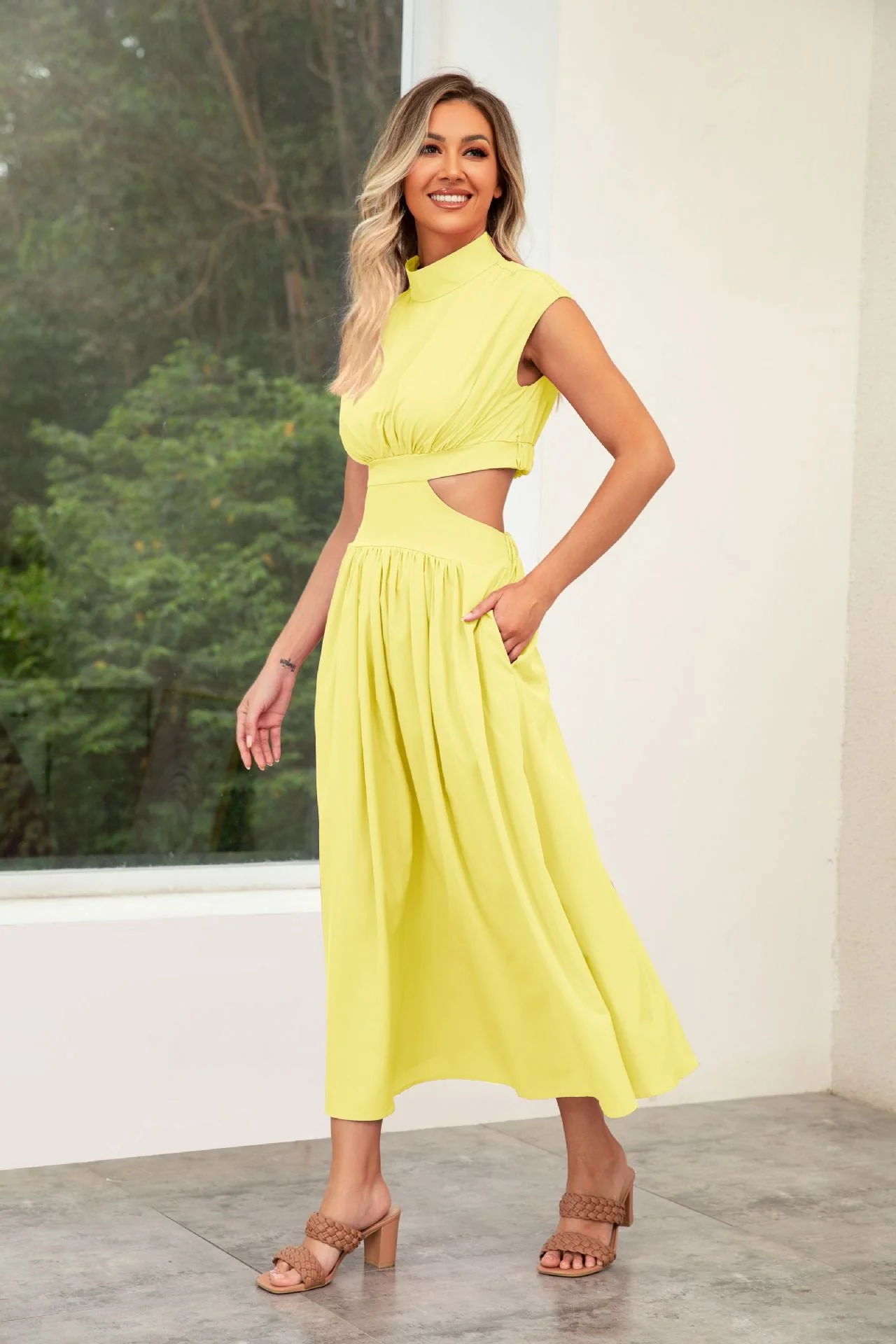 Damen Cut-Out Sommerkleid mit Hohem Kragen Heidi-Mode - Image 6