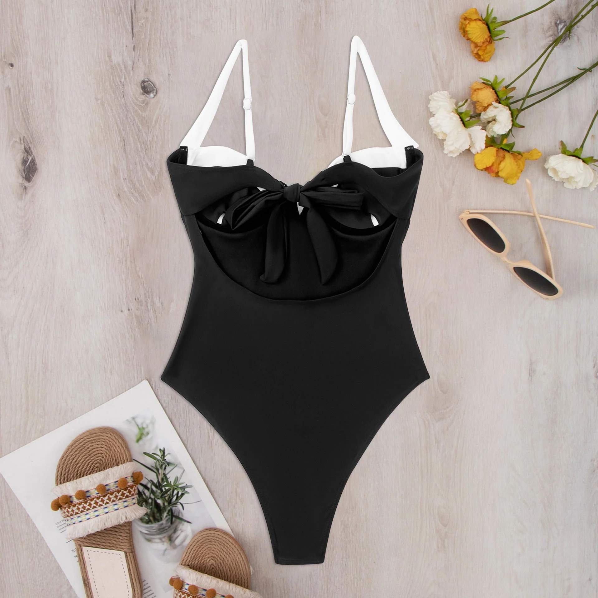 Damen Einteiler-Badeanzug mit Elegantem Design und Hochgeschnittenem Beinausschnitt Heidi-Mode - Image 3