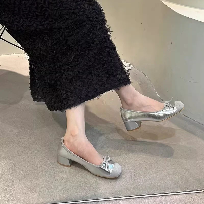 Damen elegante Ballerina-Schuhe mit glänzender Oberfläche und komfortablem Blockabsatz Heidi Mode - Image 4