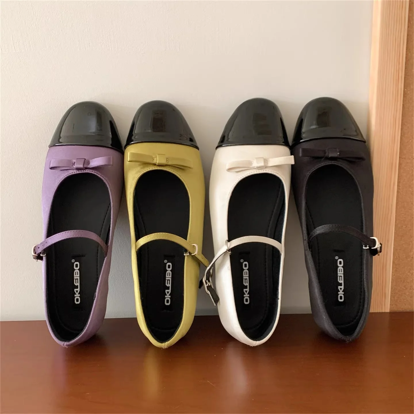 Damen Elegante Ballerinas mit dekorativer Schleifenverzierung und hochwertiger Lederoberfläche Heidi Mode