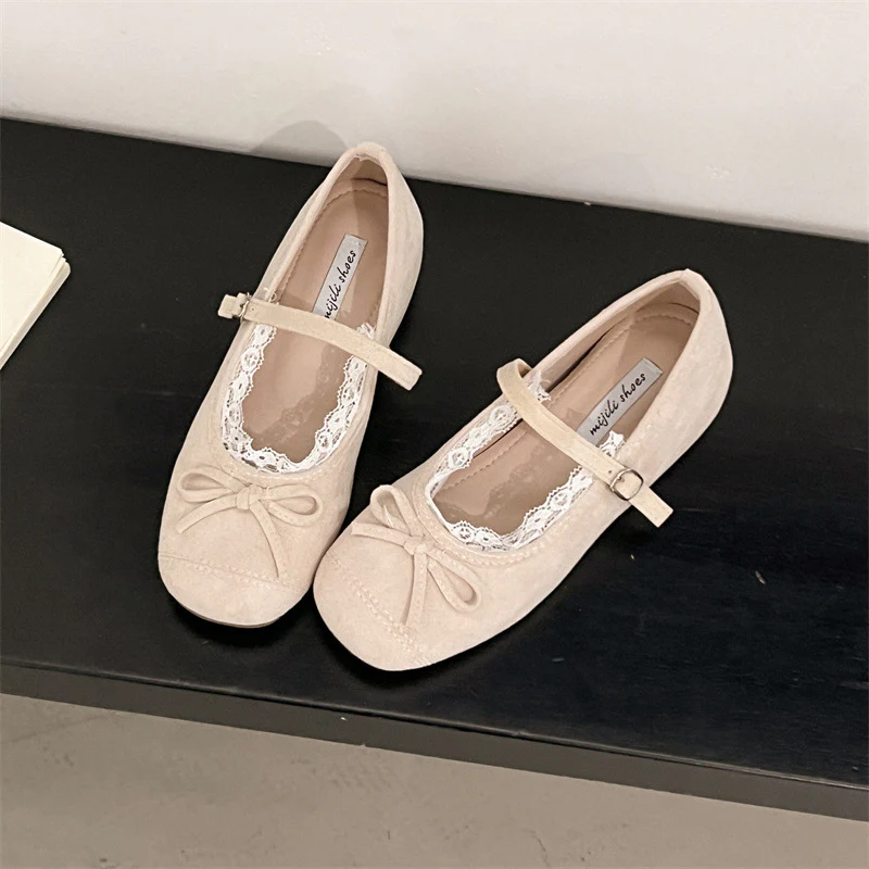 Damen elegante Ballerinas mit feiner Spitzenverzierung und praktischem Schnallenverschluss Heidi Mode