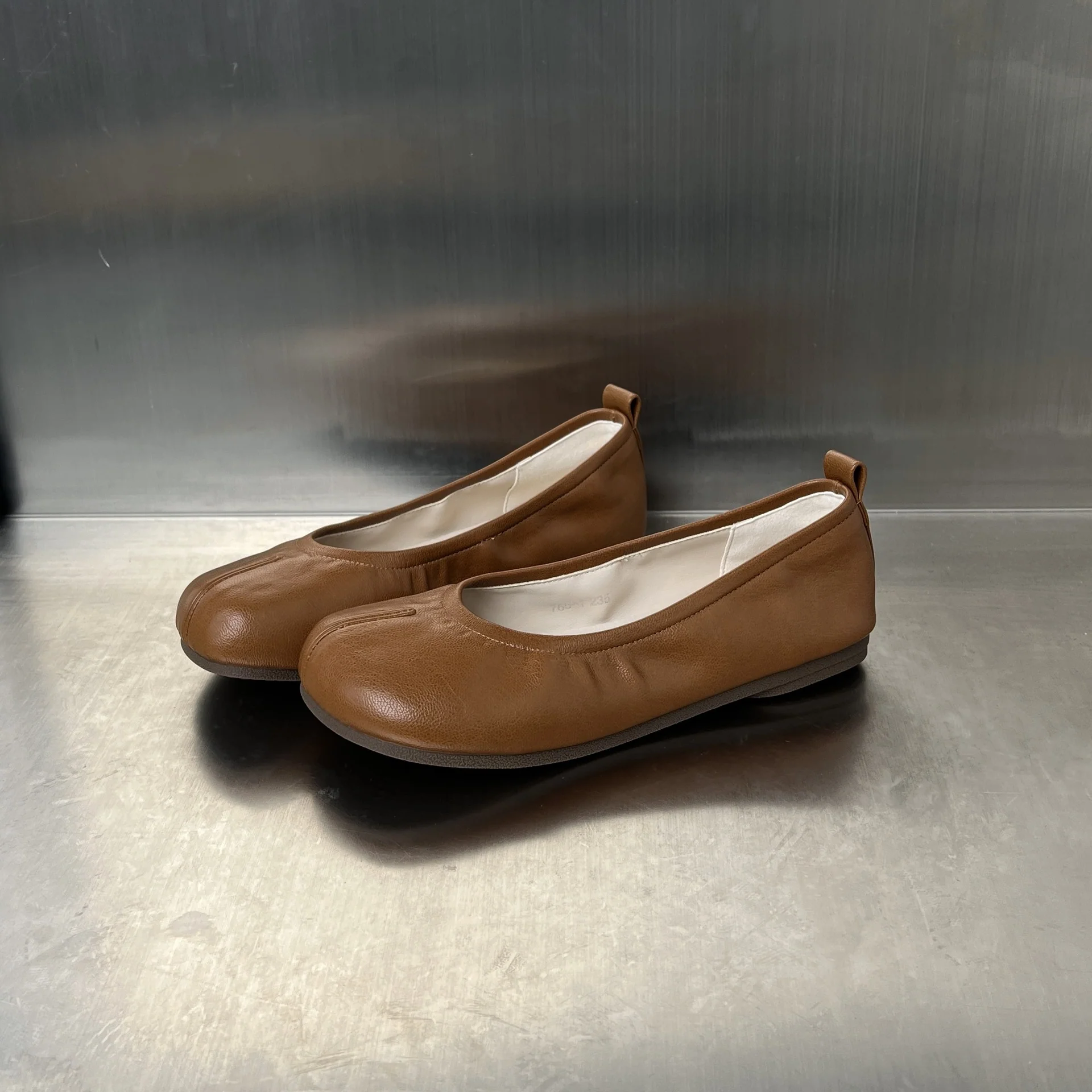 Damen elegante Ballerinas mit flexiblem Gummizug und leichtem Fußbett Heidi Mode - Image 7