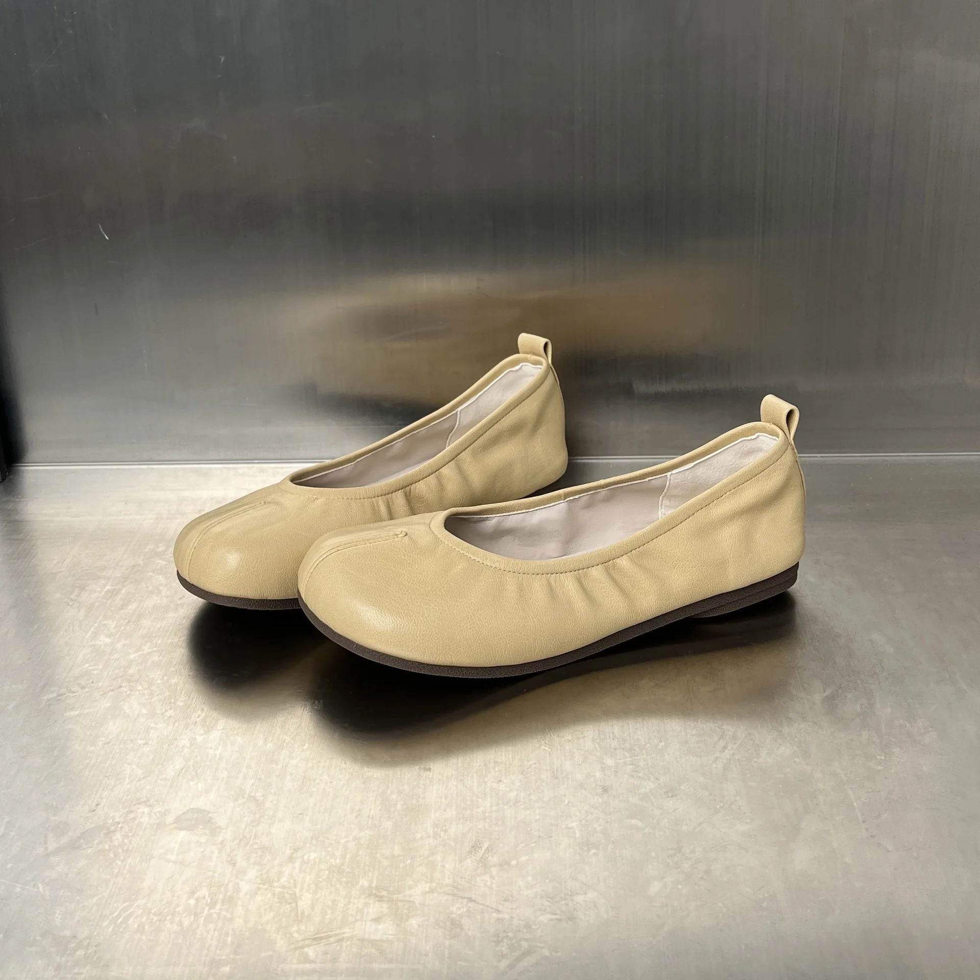 Damen elegante Ballerinas mit flexiblem Gummizug und leichtem Fußbett Heidi Mode - Image 8