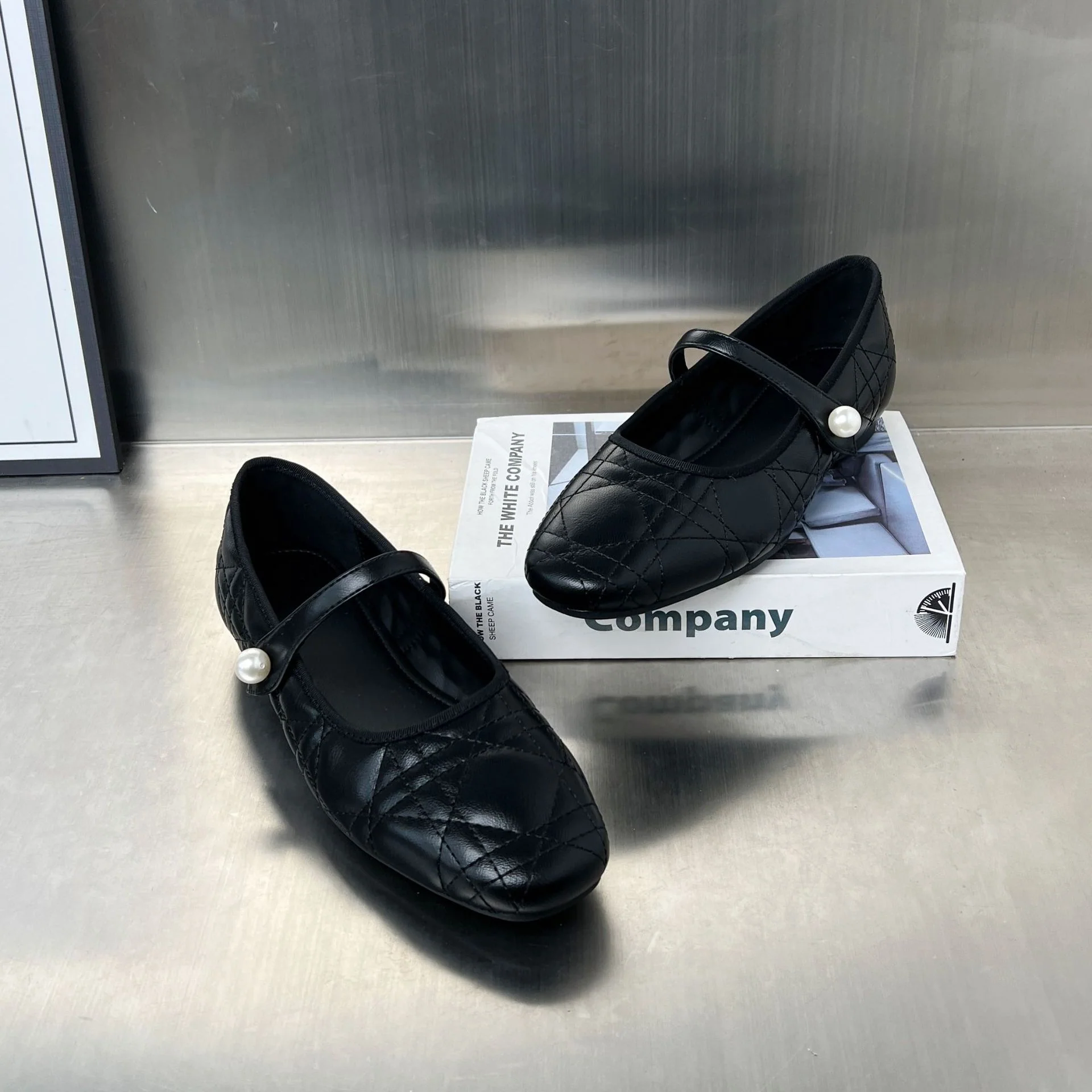 Damen elegante Ballerinas mit hochwertiger Lederoberfläche und modischen Riemen Heidi Mode - Image 2