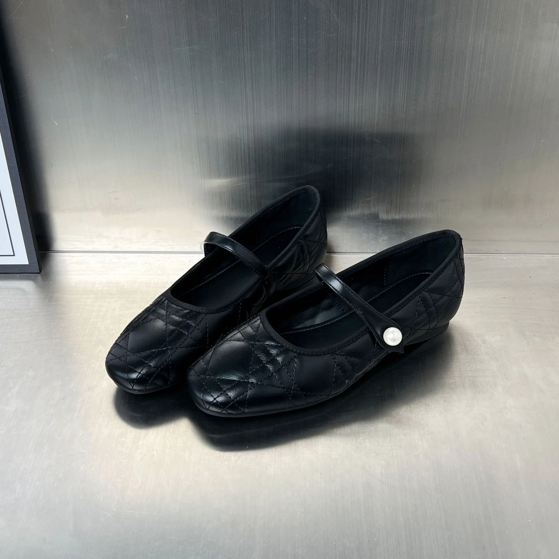Damen elegante Ballerinas mit hochwertiger Lederoberfläche und modischen Riemen Heidi Mode - Image 6