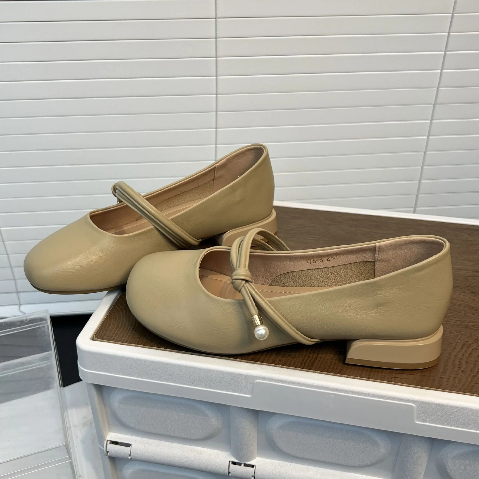 Damen elegante Ballerinas mit stilvollem Riemen und komfortablem Fußbett Heidi Mode - Image 2