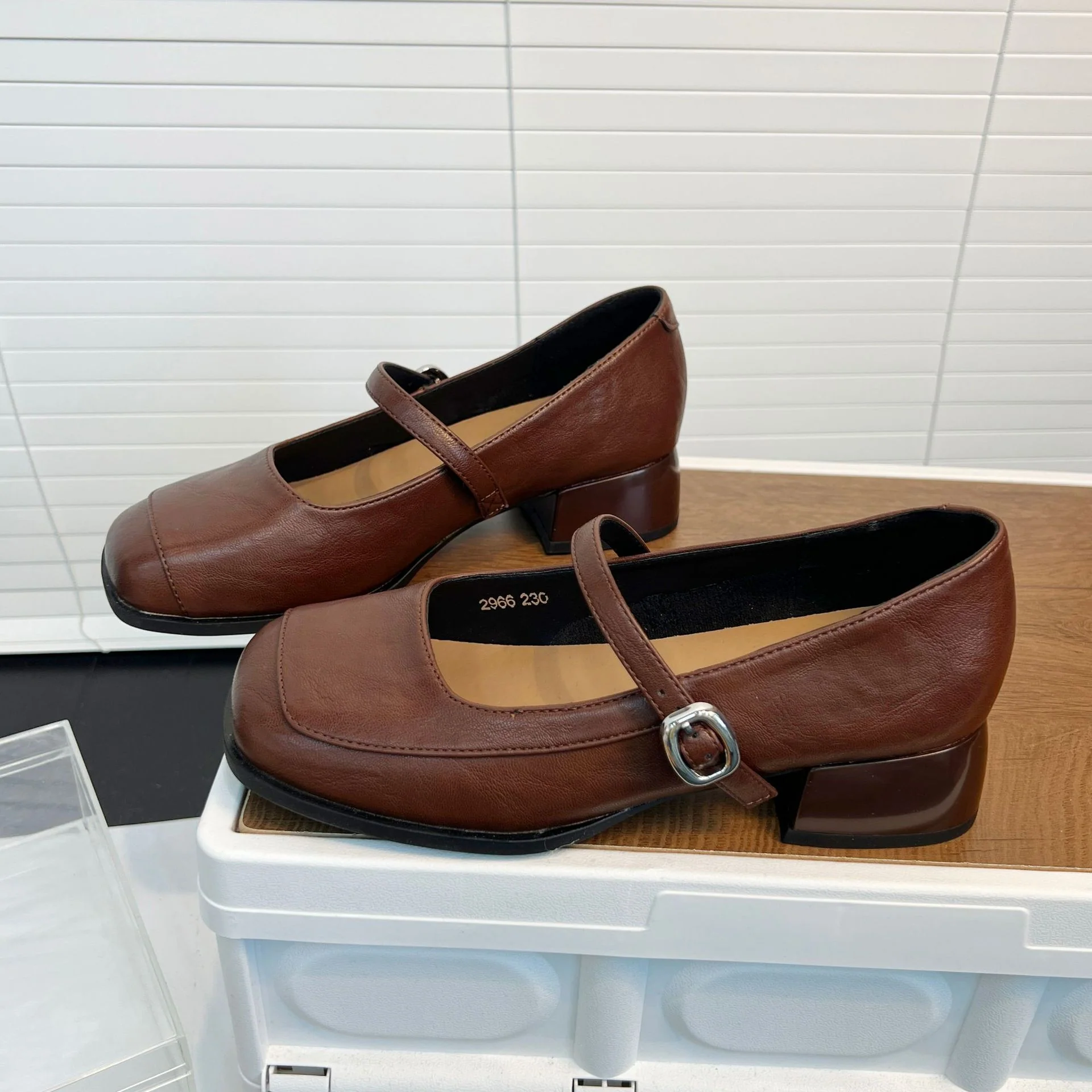 Damen elegante Ballerinas mit verstellbarem Riemen und bequemem Fußbett Heidi Mode - Image 7