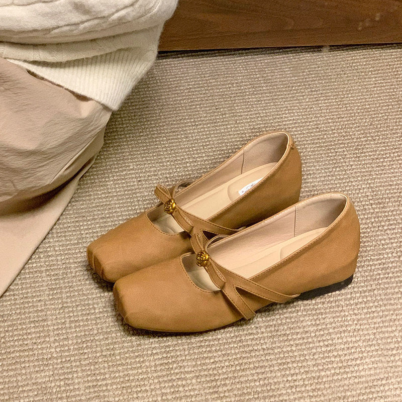 Damen elegante Ballerinas mit verstellbarem Riemen und dekorativer Blüte Heidi Mode - Image 6