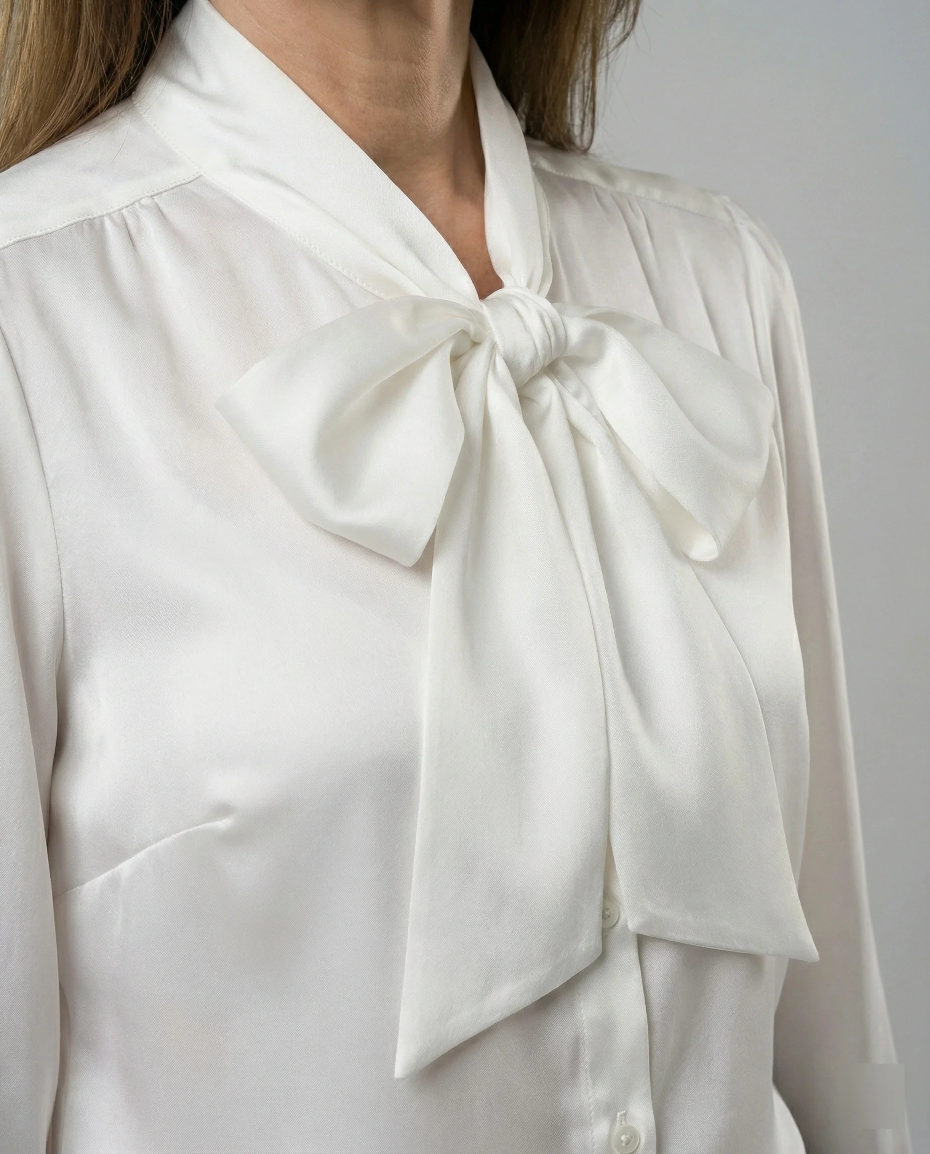 Damen Bluse mit Rüschendetails - Image 3