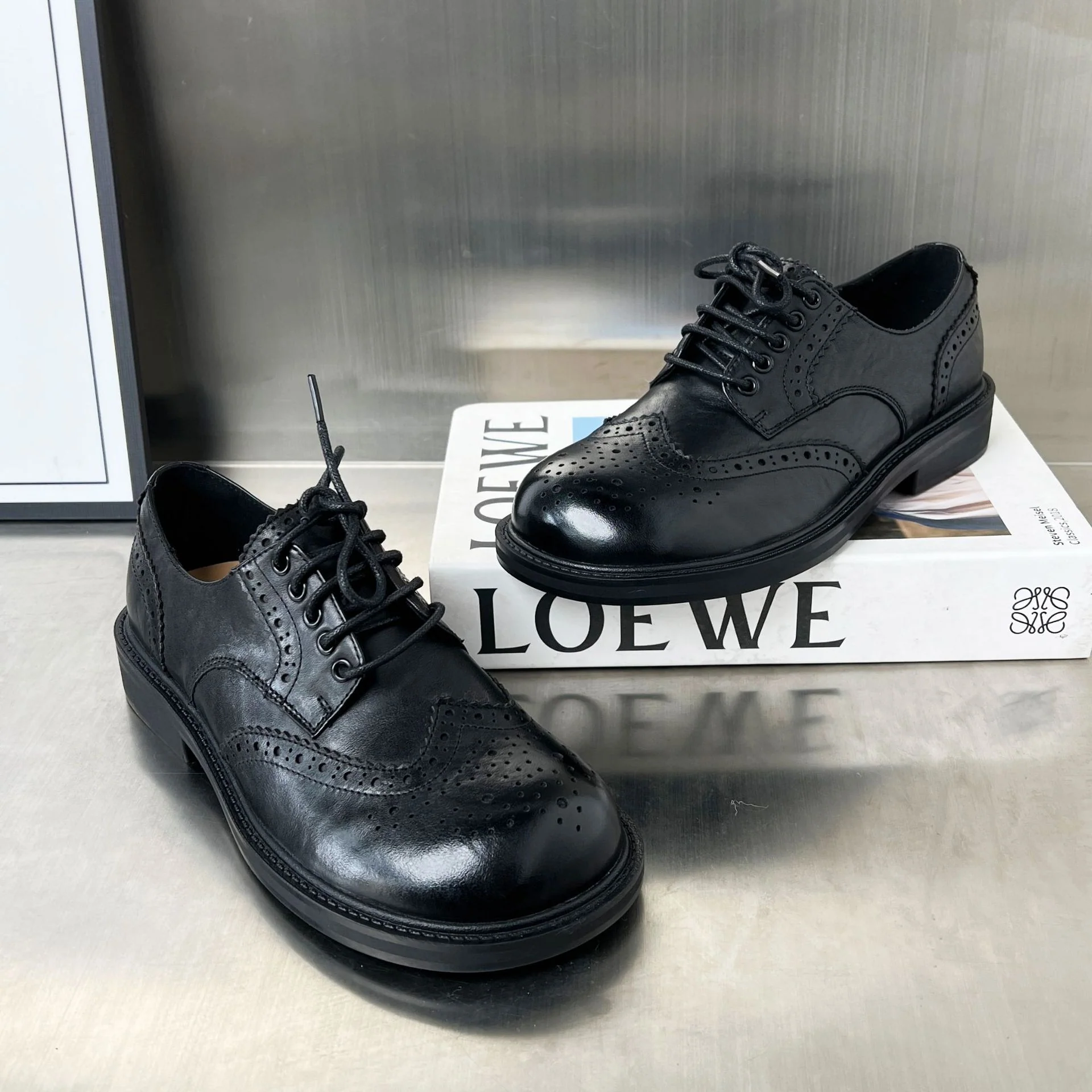 Damen elegante Brogues mit feinem Leder und klassischem Lochdesign Heidi Mode - Image 2