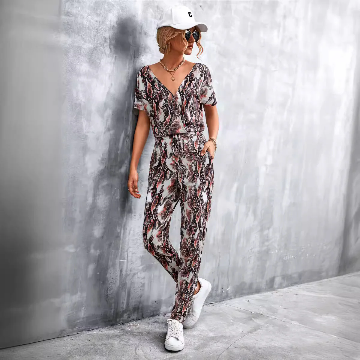 Damen elegante Jumpsuit im Snake-Print-Stil mit Taillengürtel und V-Ausschnitt Heidi-Mode - Image 5