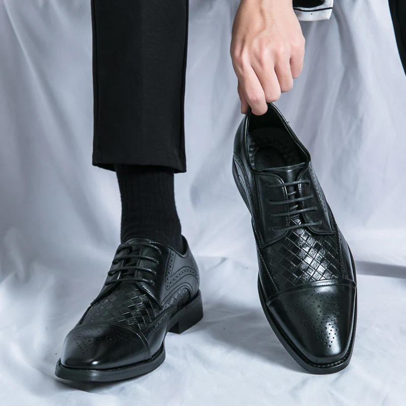 Damen Elegante Lederschuhe mit strukturiertem Obermaterial und klassischem Design Heidi Mode - Image 2