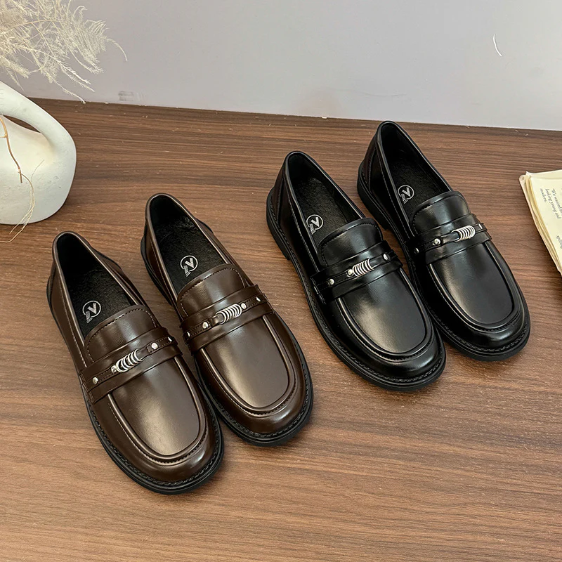Damen elegante Loafers mit modischem Metall-Detail Heidi Mode - Image 4
