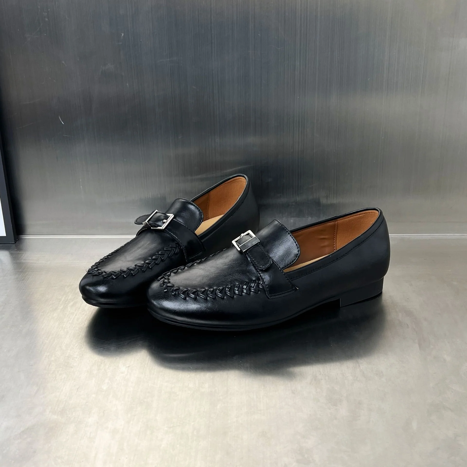 Damen Elegante Mokassins aus hochwertigem Leder mit stilvoller Schnallenverzierung Heidi Mode