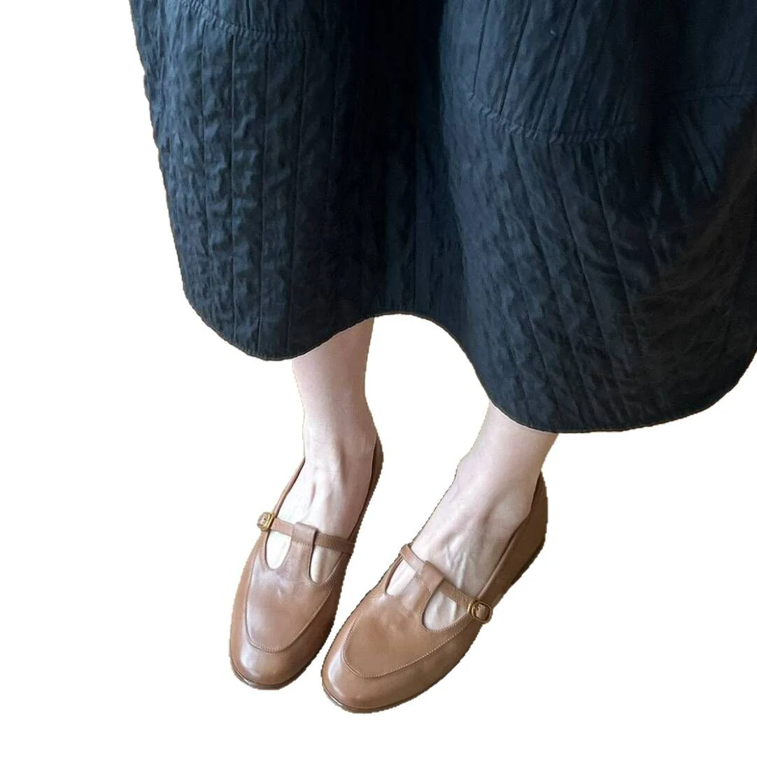 Damen elegante Mokassins mit dekorativem Riemen und glänzender Oberfläche Heidi Mode - Image 5