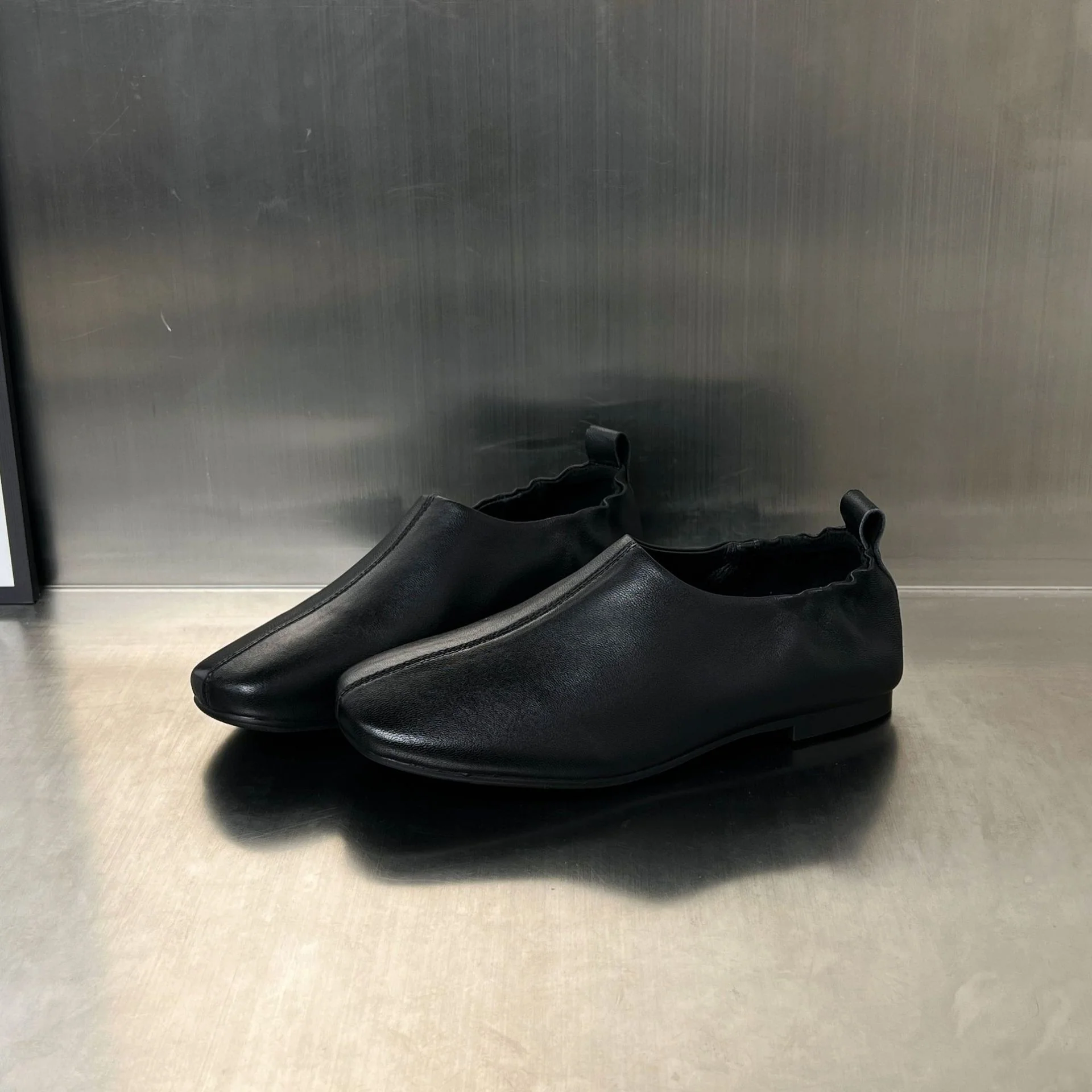 Damen elegante Mokassins mit dekorativem Riemen und komfortabler Sohle Heidi Mode - Image 2