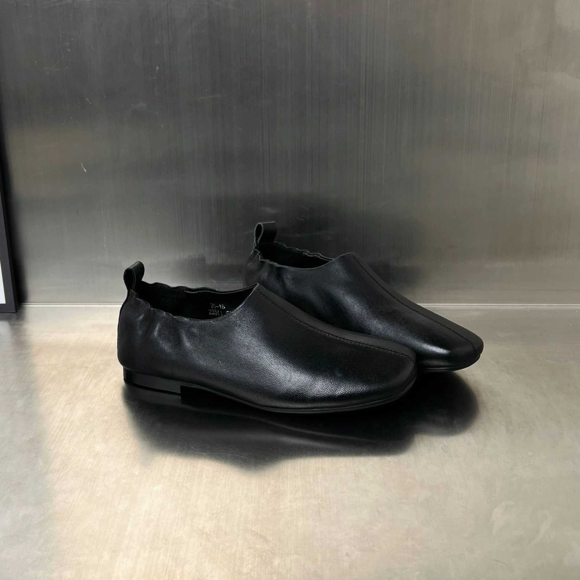 Damen elegante Mokassins mit dekorativem Riemen und komfortabler Sohle Heidi Mode - Image 4