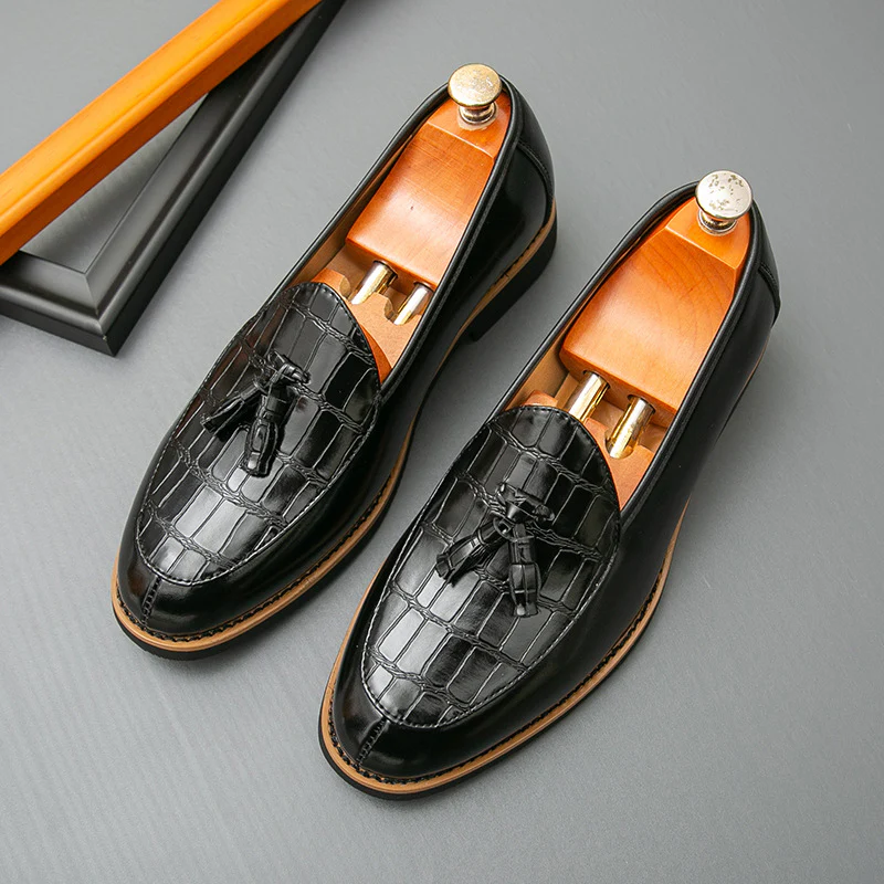 Damen Elegante Mokassins mit modischem Lederdesign und Quasten-Detail Heidi Mode - Image 2