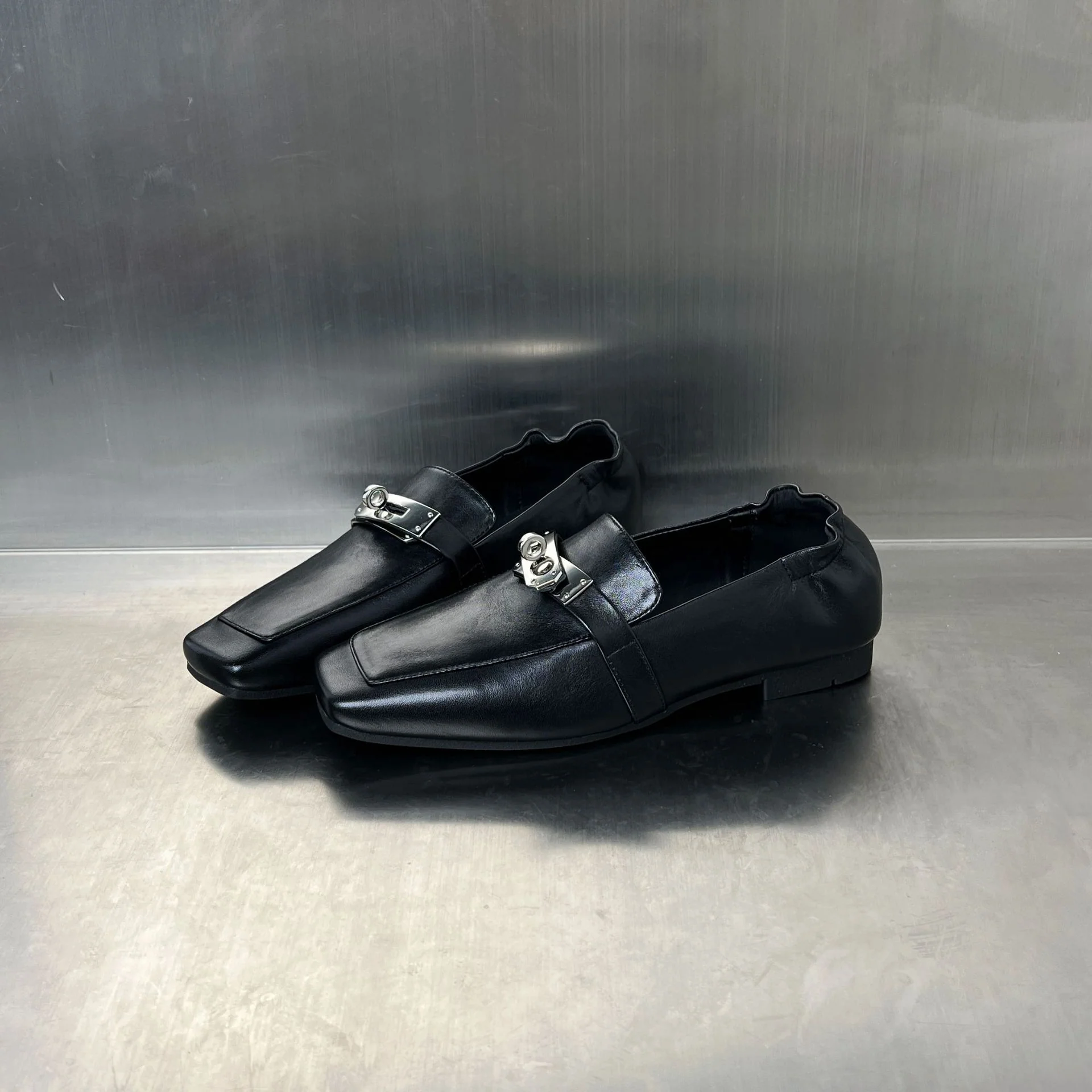 Damen Elegante Mokassins mit modischer Schnallenverzierung Heidi Mode - Image 6