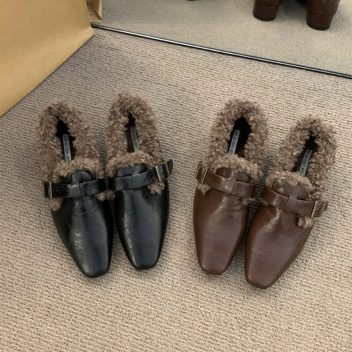 Damen Elegante Mokassins mit warmem Kunstfellkragen und modischer Schnalle Heidi Mode - Image 2
