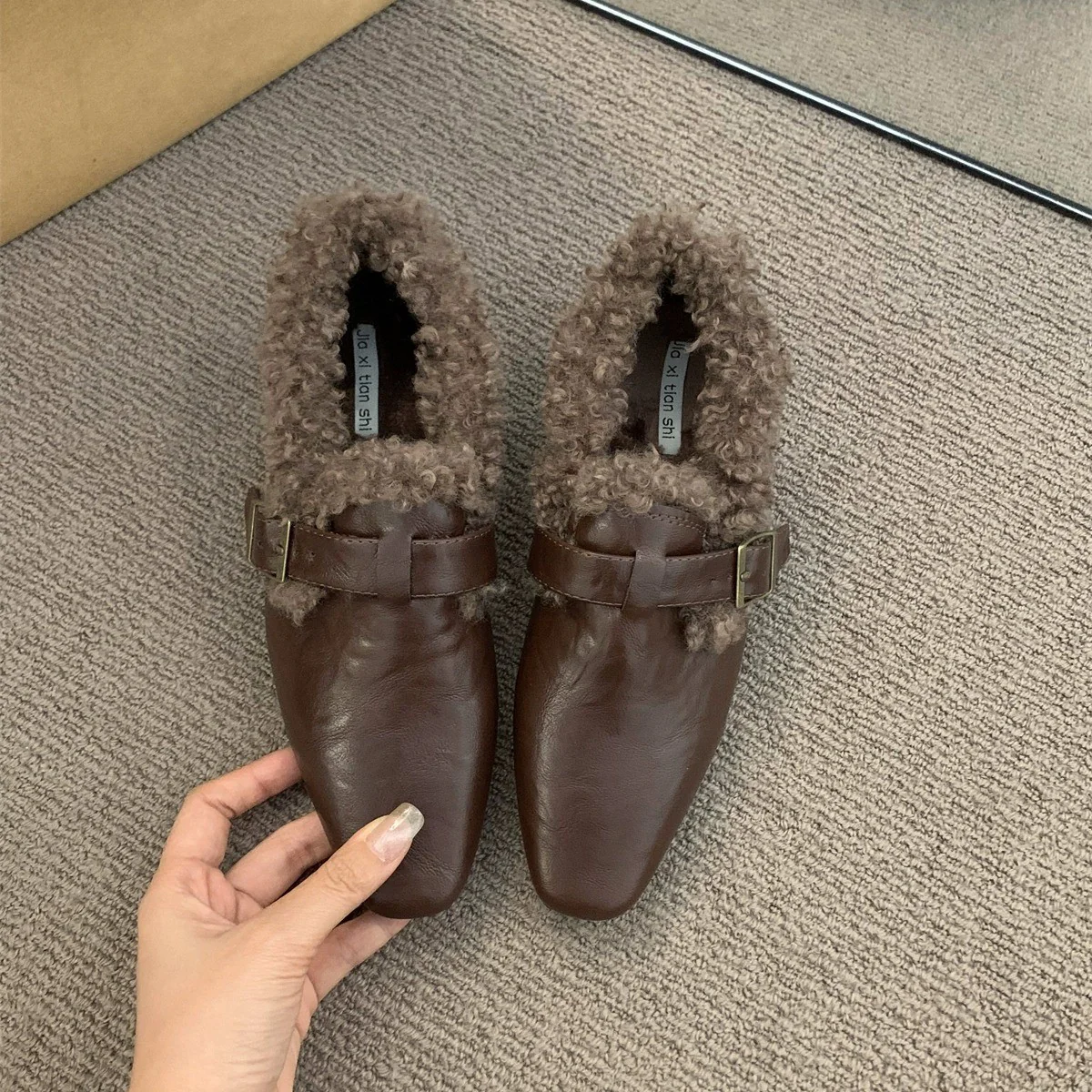 Damen Elegante Mokassins mit warmem Kunstfellkragen und modischer Schnalle Heidi Mode - Image 6