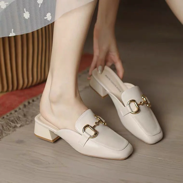 Damen elegante Mules mit goldenen Akzenten und Blockabsatz Heidi Mode