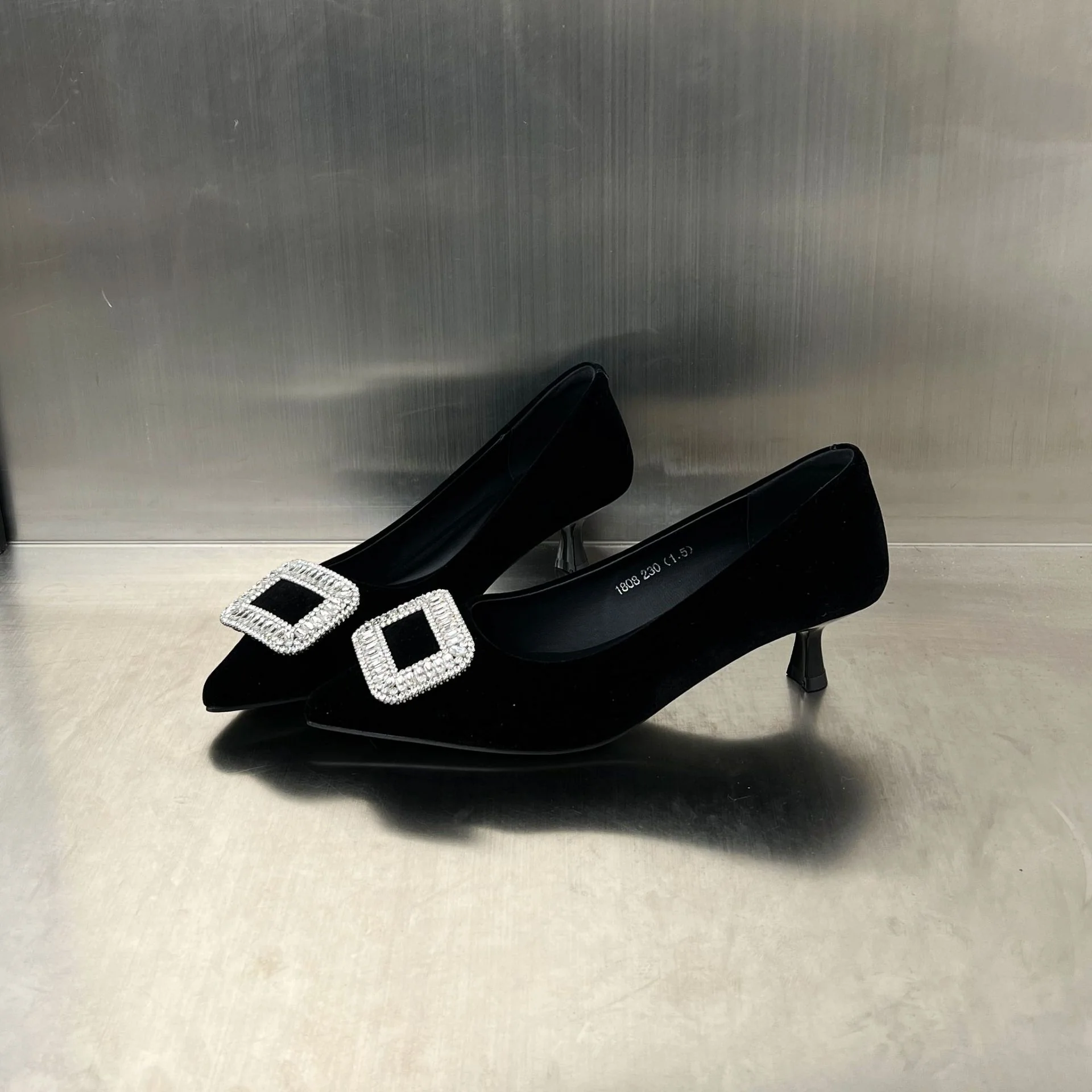 Damen Elegante Pumps mit funkelndem Strassbesatz und komfortablem Absatz Heidi Mode - Image 6