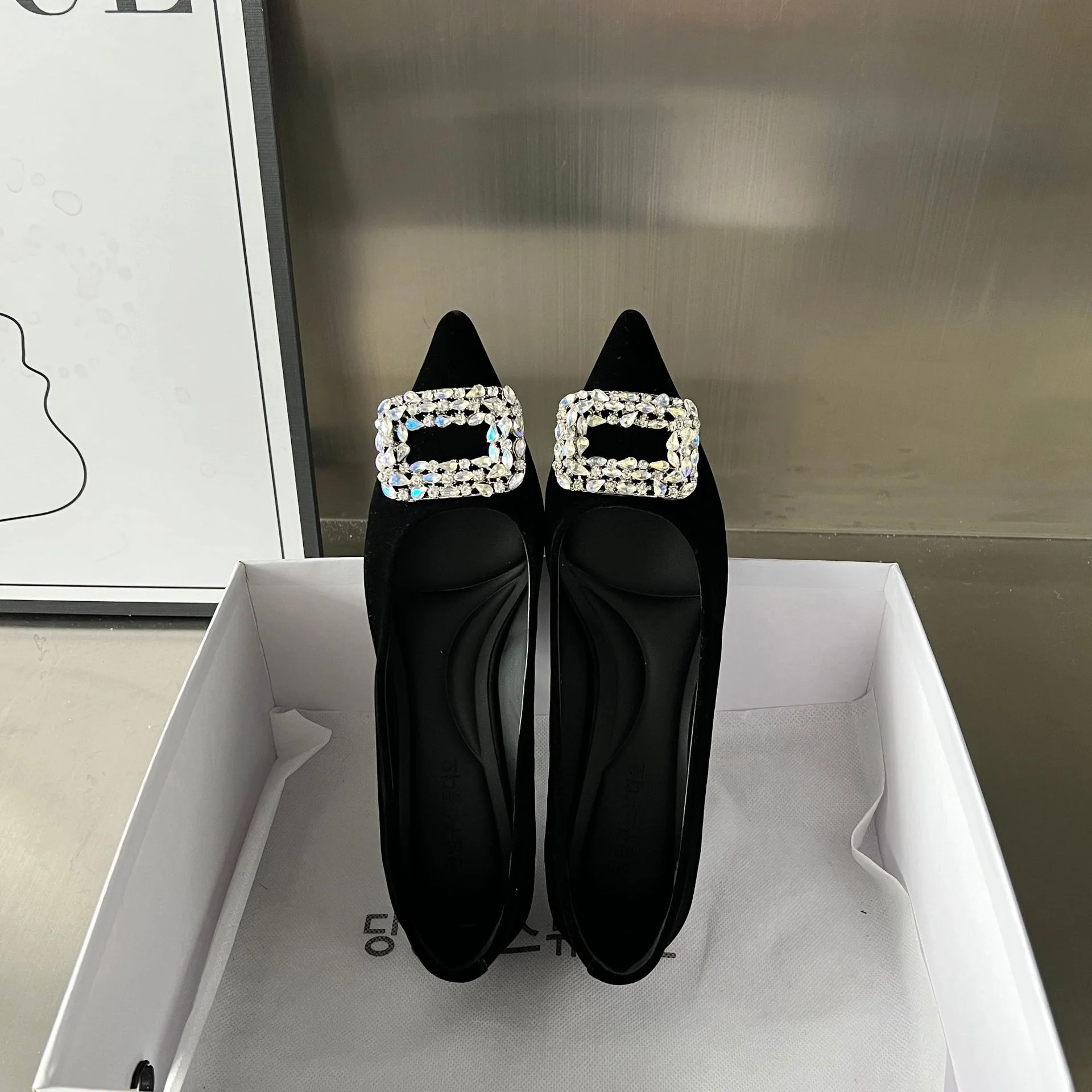 Damen elegante Pumps mit funkelnder Schmuckapplikation Heidi Mode - Image 4