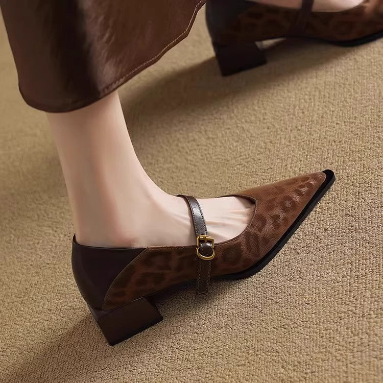 Damen elegante Pumps mit modischem Riemchen und klassischem Schnitt Heidi Mode - Image 2