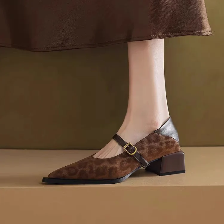 Damen elegante Pumps mit modischem Riemchen und klassischem Schnitt Heidi Mode - Image 3