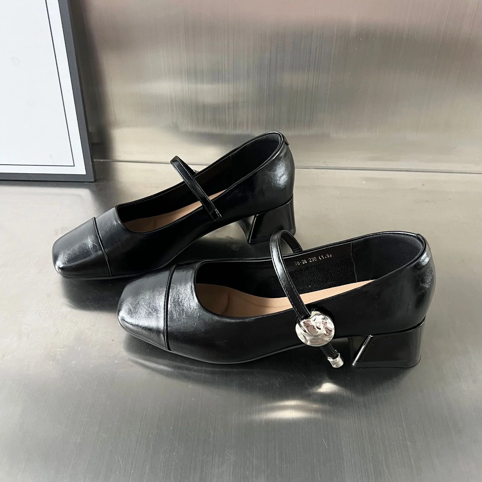 Damen elegante Pumps mit modischem Riemen und bequemer Blockabsatz Heidi Mode - Image 2