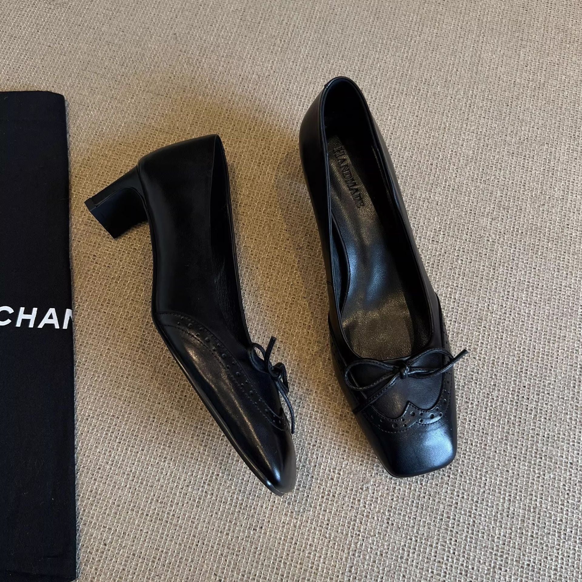 Damen elegante Pumps mit modischem Schleifenakzent und komfortablem Blockabsatz Heidi Mode - Image 7