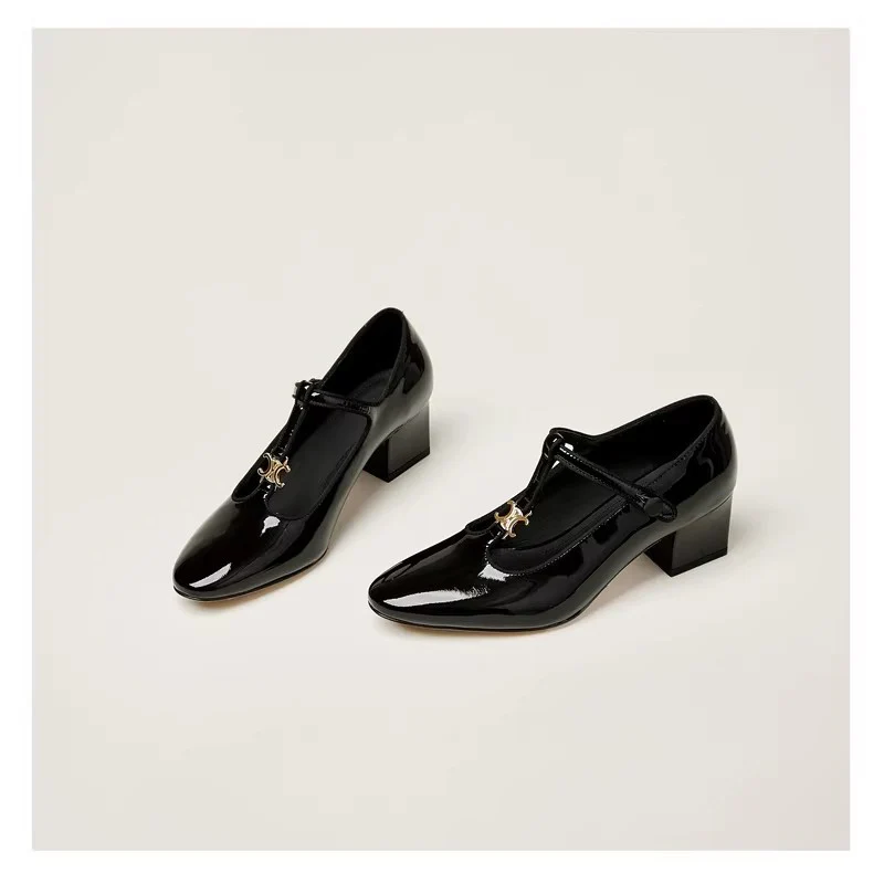 Damen elegante Pumps mit modischem T-Riemen und glänzender Oberfläche Heidi Mode - Image 3