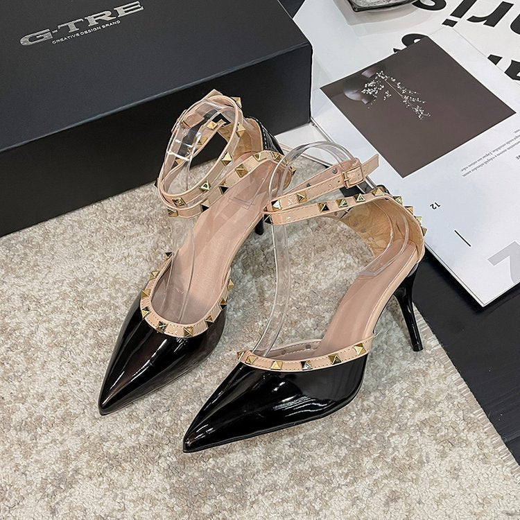 Damen Elegante Pumps mit transparentem Riemen und dekorativen Nieten Heidi Mode - Image 4