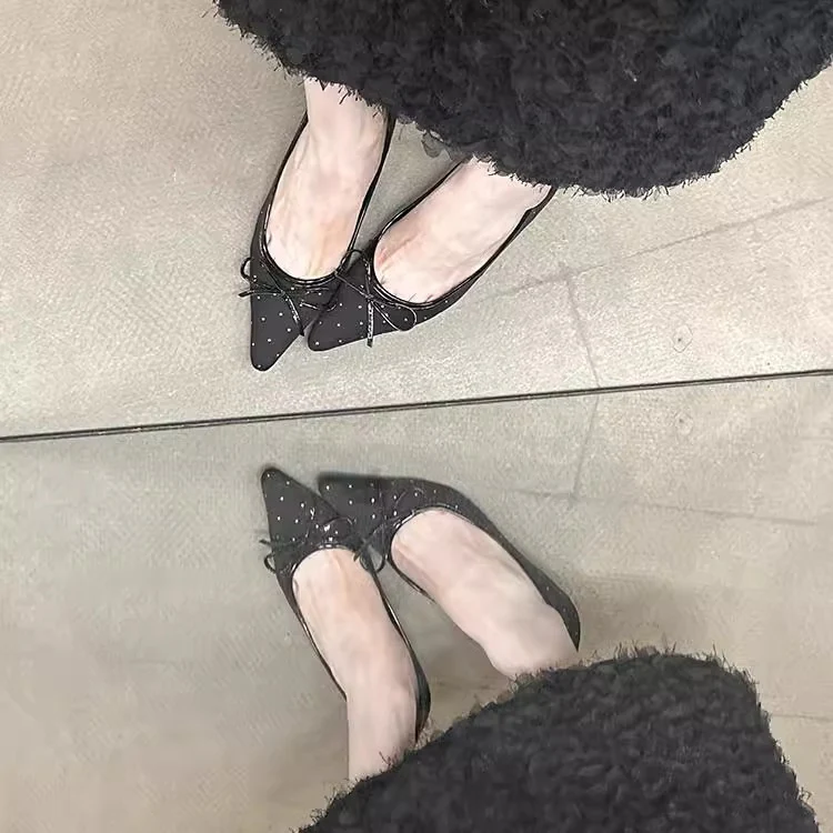 Damen elegante Pumps mit zierlichem Schnürdetail Heidi Mode - Image 4