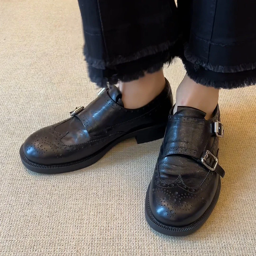 Damen elegante Schnürschuhe mit doppeltem Riemen und feiner Brogue-Prägung Heidi Mode - Image 4