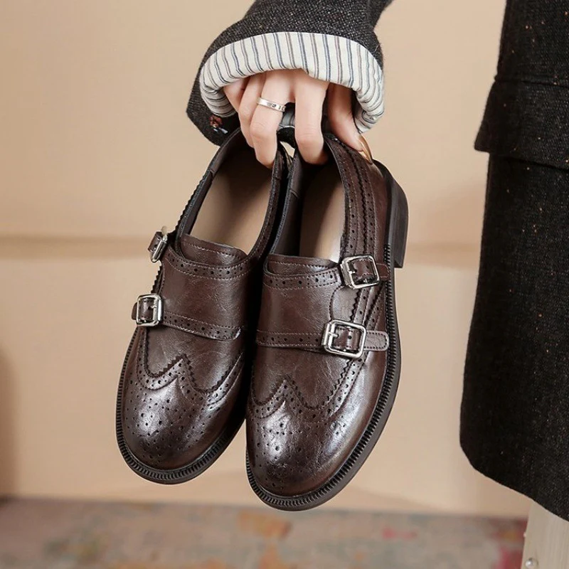 Damen elegante Schnürschuhe mit hochwertiger Schnalle und feiner Brogue-Prägung Heidi Mode - Image 6