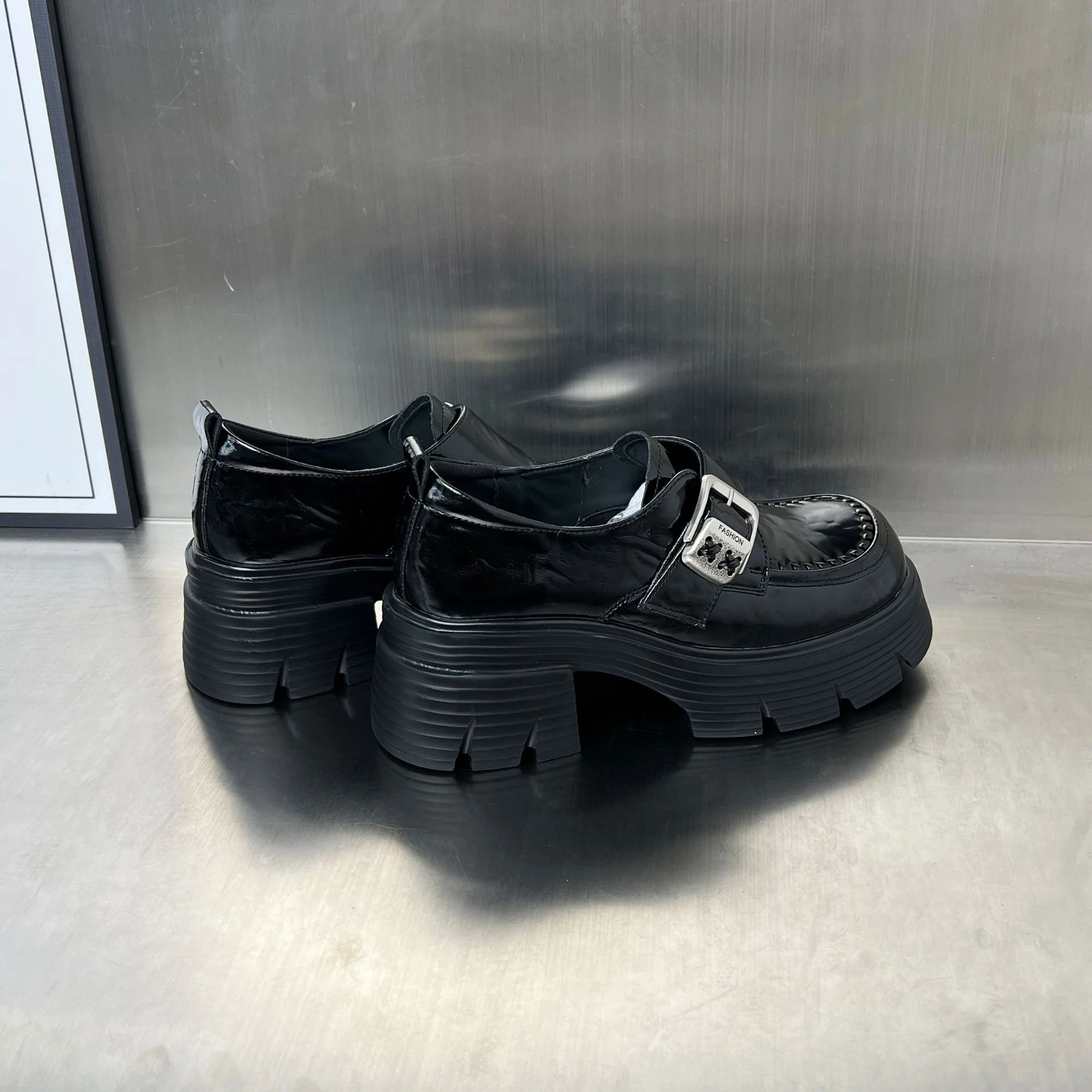 Damen elegante Schnürschuhe mit klobiger Sohle und modischen Schnallen Heidi Mode - Image 4